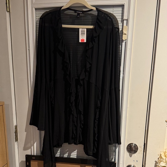 Torrid Black Ruffled Top - Picture 1 of 3